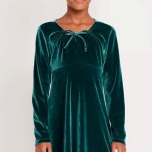 NWT Old navy girls size L dress( dark green)